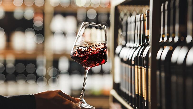 Auch als alkoholfrei gekennzeichnete Weine können Alkohol enthalten. Auch als alkoholfrei gekennzeichnete Weine können Alkohol enthalten.