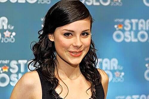 Bezaubert ganz viele mit ihrem Lächeln und ihrem Kleinmädchen-Charme: Lena Meyer-Landrut