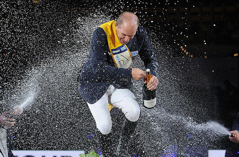 Siegerehrung nach der letzten Etappe der DKB-Riders Tour 2014. Holger Wulschner reichte in München ein neunter Platz für den Gesamtsieg.