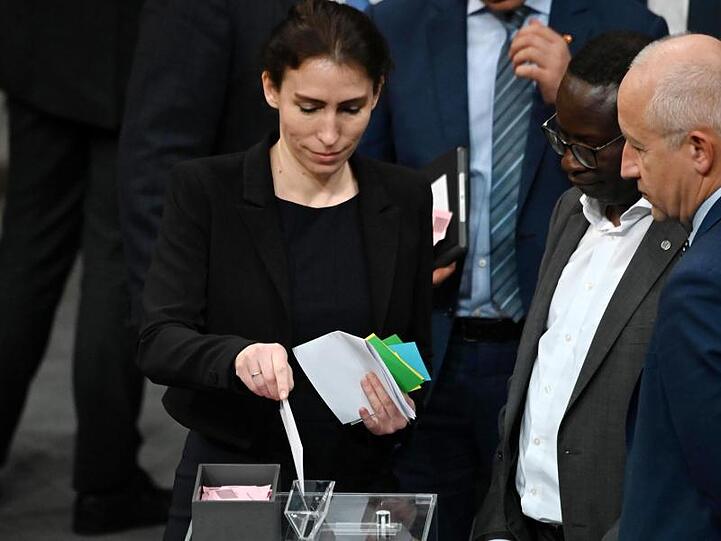 Mariana Harder-Kühnel (AfD) ist bei der Wahl zur stellvertretenden Bundestagspräsidentin erneut gescheitert.
