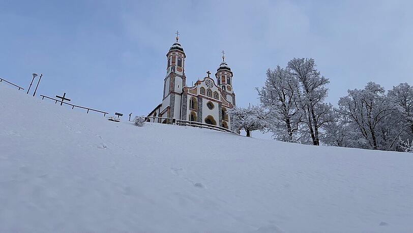 Die bekannte Doppelkirche in Bad Tölz
