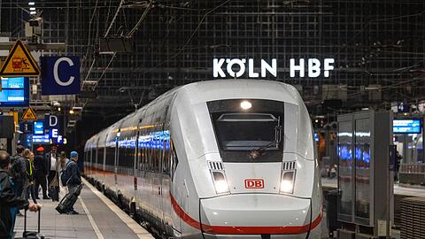 Die Deutsche Bahn war im April besonders unpünktlich unterwegs. (Archivbild)