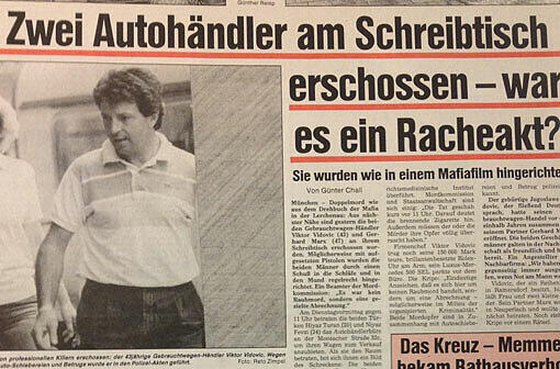 "Zwei Autohändler am Schreibtisch erschossen". Die Schlagzeile der AZ am 5. Dezember 1990 über den Mordfall in München.