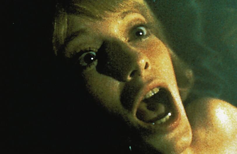 Rosemarie (Mia Farrow) gerät immer mehr in die Fänge des Bösen. Rosemarie (Mia Farrow) gerät immer mehr in die Fänge des Bösen.