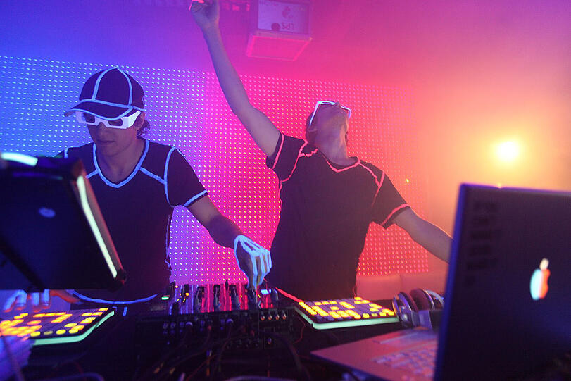 Party-Pics der Woche: Nacht der Helden feat. Laserkraft 3D im Mach 1