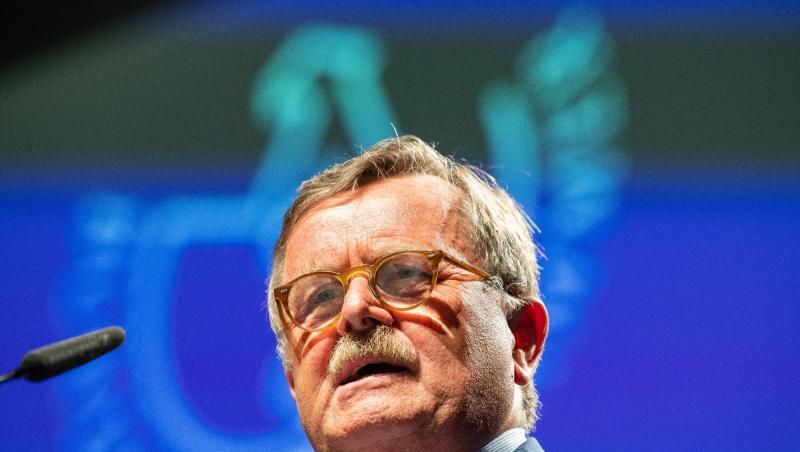 Frank Ulrich Montgomery gibt sein Amt als Präsident der Bundesärztekammer nach acht Jahren ab. Frank Ulrich Montgomery gibt sein Amt als Präsident der Bundesärztekammer nach acht Jahren ab.