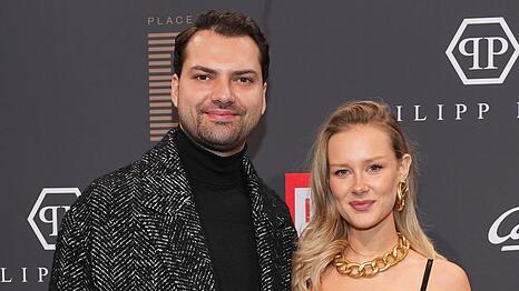 So eintr&auml;chtig wie hier im Februar 2024 ist es zwischen Jimi Blue Ochsenknecht und Laura-Marie Geissler schon lange nicht mehr.