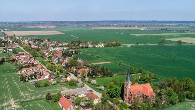 Wohnhäuser auf dem Land in Brandenburg. Wohnhäuser auf dem Land in Brandenburg.