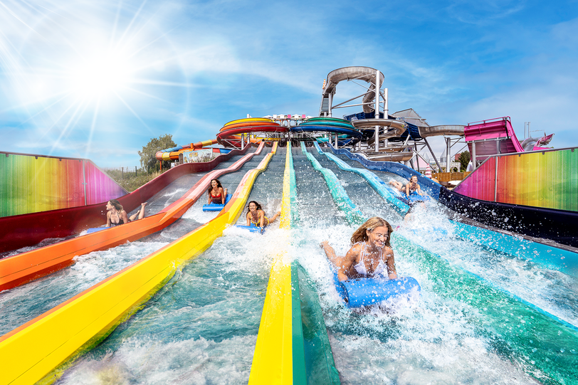Erleben Sie die größte Rutschenwelt Europas in der Therme Erding.