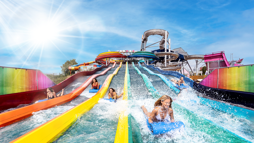 Erleben Sie die größte Rutschenwelt Europas in der Therme Erding. Erleben Sie die größte Rutschenwelt Europas in der Therme Erding.
