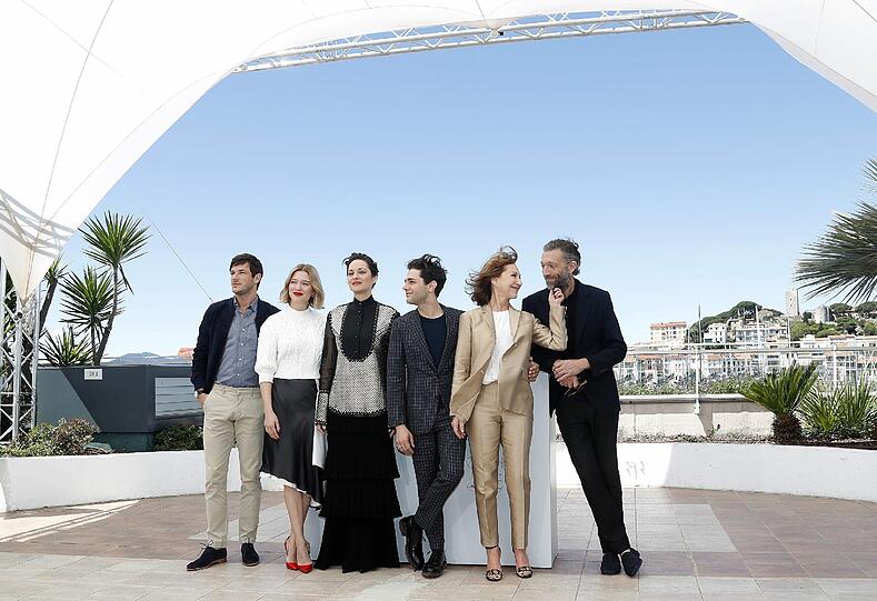 Was für ein Aufgebot! Gaspard Ulliel (links) Léa Seydoux, Marion Cotillard, Regisseur Xavier Dolan, Nathalie Baye und Vincent Cassel.