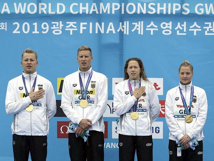 Die Gold-Staffel: Lea Boy (r-l), Sarah Köhler, Sören Meißner und Rob Muffels.
