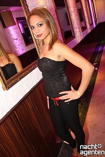 Garden & Restaurant im Crown?s Club am Samstag (07.01.2012). Noch mehr Fotos unter: www.nachtagenten.de.