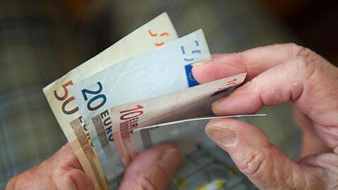Die Ausgaben der Rentenversicherung summierten sich 2019 auf insgesamt 319 Milliarden Euro.