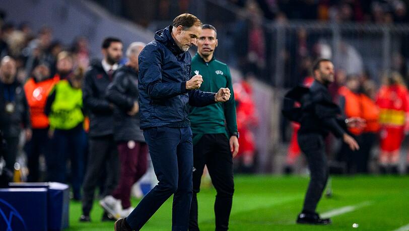 Münchens Trainer Thomas Tuchel jubelt nach dem Schlusspfiff.