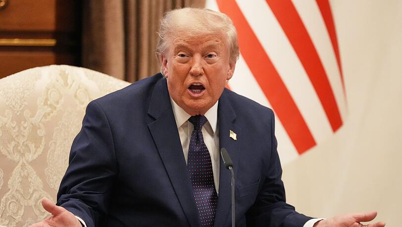 US-Pr&auml;sident Donald Trump hatte nach seiner Anreise zum Nato-Gipfel erneut Anspr&uuml;che auf Gr&ouml;nland angemeldet.
