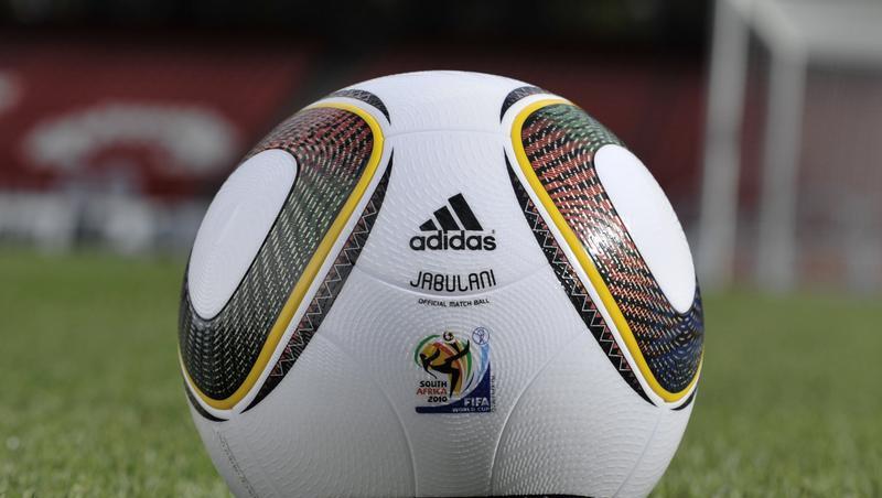Der offizielle Spielball der Fußball-WM 2010 Der offizielle Spielball der Fußball-WM 2010