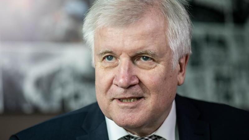 Horst Seehofer (CSU), Bundesminister für Inneres, Heimat und Bau. Foto: Michael Kappeler/Archivbild Horst Seehofer (CSU), Bundesminister für Inneres, Heimat und Bau. Foto: Michael Kappeler/Archivbild