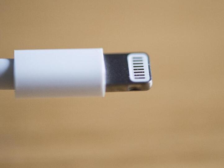 Das Ladekabel eines iPhones.