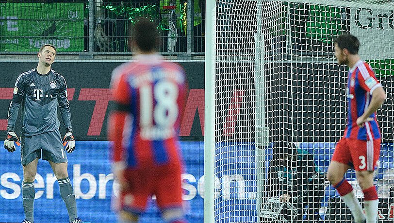 Mit vier Gegentoren kassierten die Bayern in Wolfsburg genauso viele wie in der gesamten Hinrunde. Mit vier Gegentoren kassierten die Bayern in Wolfsburg genauso viele wie in der gesamten Hinrunde.