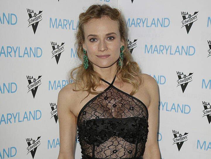 So lasziv wie bei der Maryland Party am Rande der Festspiele sieht man die stilbewusste Diana Kruger (38) selten. Die Deutsche trug ein schwarzes Kleid, das bis auf Unterrock und Büstenhalter dank transparentem Stoff Blick auf ihr Dekolleté zuließ.