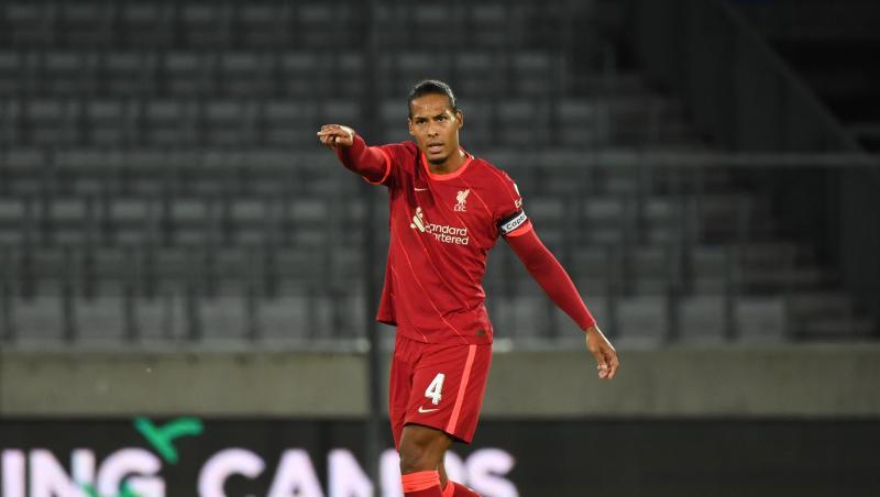 Virgil van Dijk bleibt dem FC Liverpool treu.