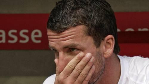 Armer Marco Kurz: Gerade vor seinem Schicksalsspiel gegen dem Trainer die Spieler aus. Armer Marco Kurz: Gerade vor seinem Schicksalsspiel gegen dem Trainer die Spieler aus.