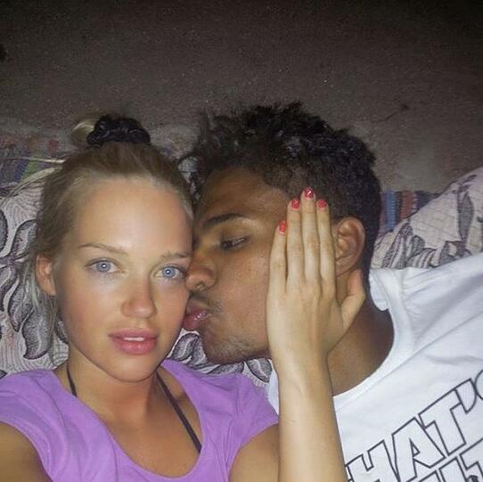 Hochzeit! Rubin Okotie hat seine Vanessa Küstner geheiratet.