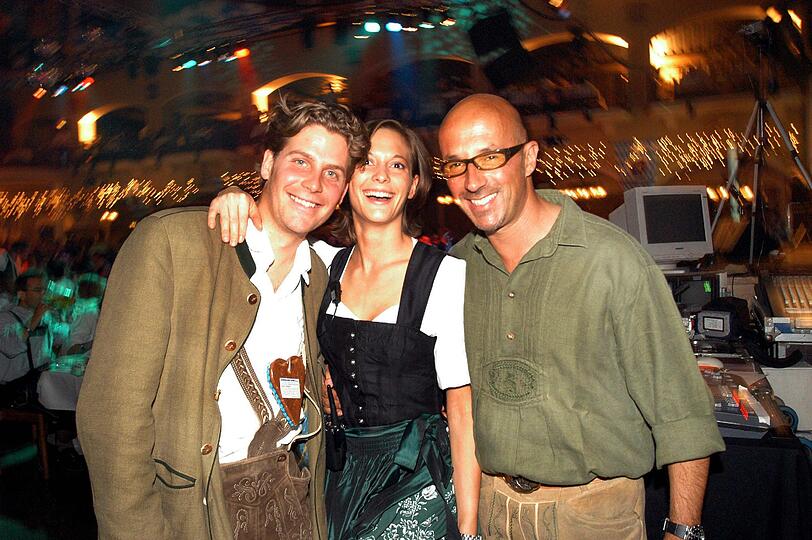 2003: Philip und Evelyn Greffenius mit Goofy Förster