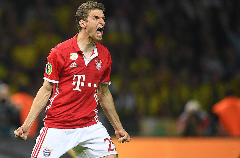 Die Fans des FC Bayern belohnen Thomas Müller für eine überragende Saison.