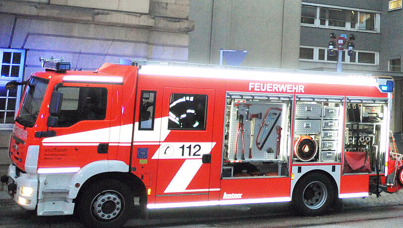 Die Mutter wollte nur kurz den Sohn zum Sportplatz bringen, als sie zurückkam stand die Feuerwehr vor der Tür (Symbolbild). Die Mutter wollte nur kurz den Sohn zum Sportplatz bringen, als sie zurückkam stand die Feuerwehr vor der Tür (Symbolbild).