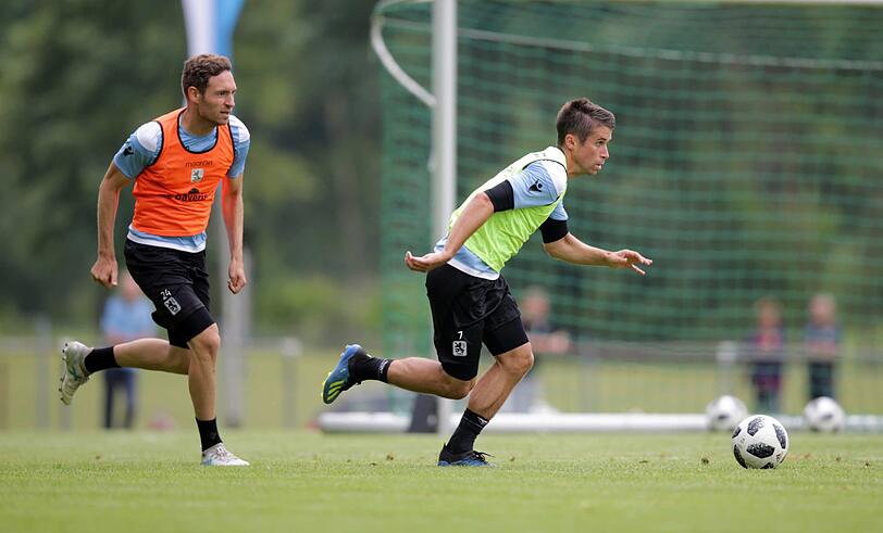 Die Löwen bei ihrer ersten Einheit im Trainingslager in Bodenmais. Die Bilder.