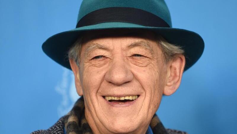 Sir Ian McKellen geht mit sich selbst und mit anderen hart ins Gericht. Sir Ian McKellen geht mit sich selbst und mit anderen hart ins Gericht.