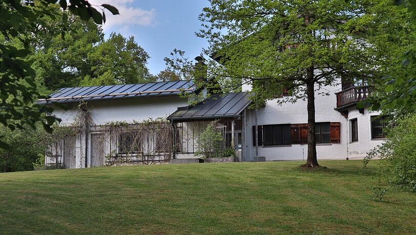 Ein Blick auf die Hans-Albers-Villa im Landkreis Starnberg im Jahr 2020.
