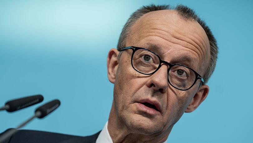 Kanzler Merz bekr&auml;ftigt seine Kritik an der H&ouml;he des Krankenstandes in Deutschland