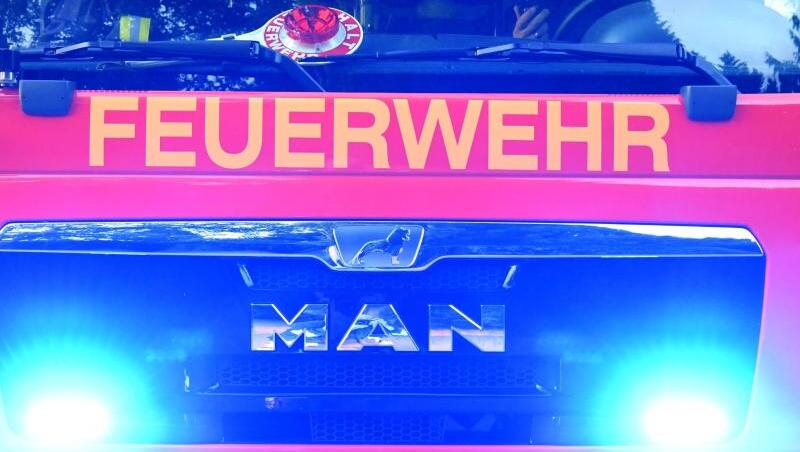 Die Feuerwehr war mit mehreren Einsatzkräften vor Ort. (Symbolbild)