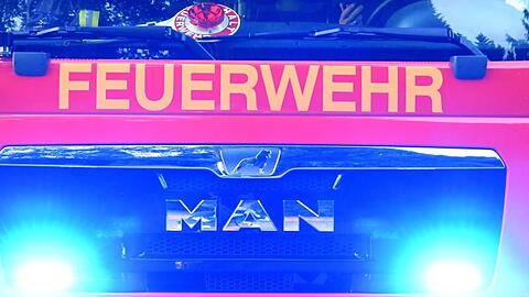 Die Feuerwehr war mit mehreren Einsatzkräften vor Ort. (Symbolbild)