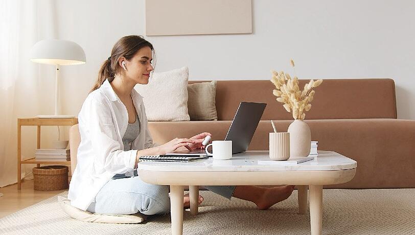 An diesem Sonntag ist Tag der Arbeit - und diese Arbeit hat sich spätestens seit Corona und Homeoffice bei vielen drastisch geändert.