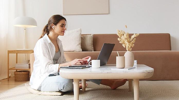 An diesem Sonntag ist Tag der Arbeit - und diese Arbeit hat sich spätestens seit Corona und Homeoffice bei vielen drastisch geändert.