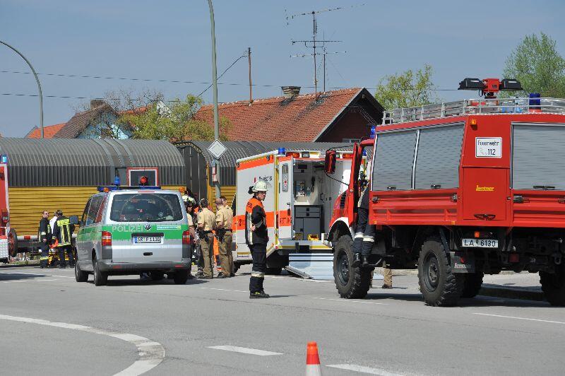 Ein alkoholisierter Radfahrer wird in Erdolging von einem Zug erfasst.