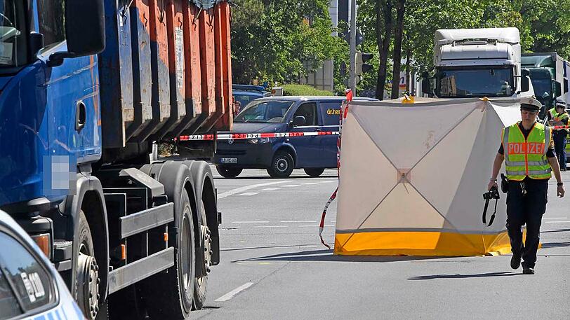 Bilder von der Moosacher Straße: Hier überrollte ein Lkw ein neunjähriges Mädchen.