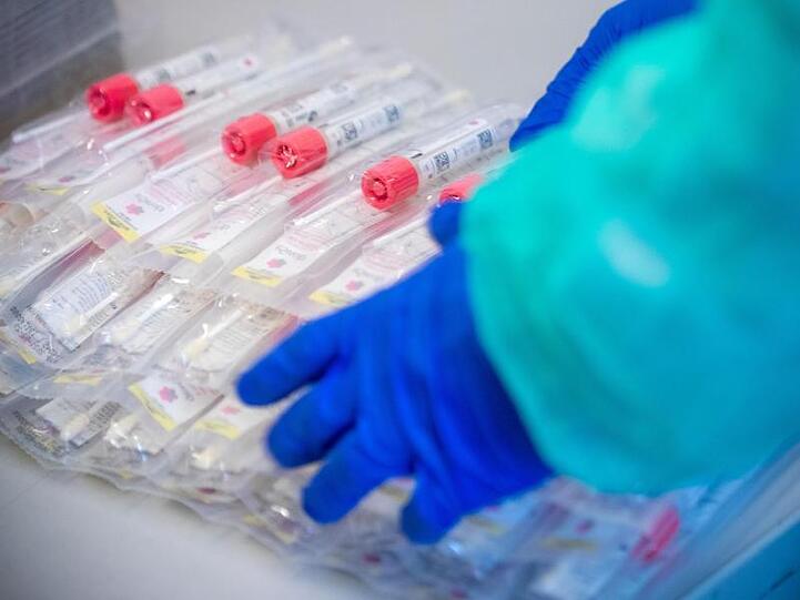 Innerhalb von 24 Stunden ist ein neuer Rekord an Neuinfektionen registriert worden.