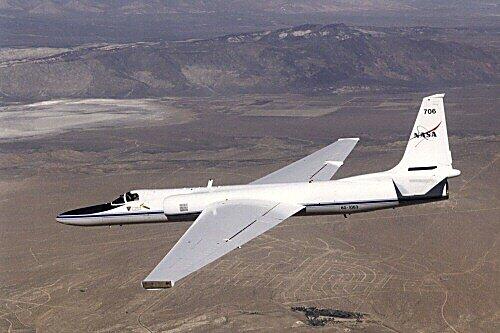 Das Forschungsflugzeug ER-2 fliegt sehr hoch