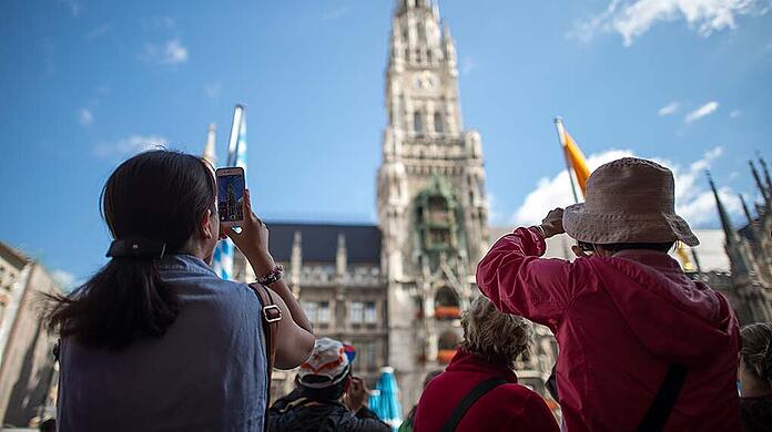 Bei Touristen mit Sicherheit kein München-Geheimtipp: Das Rathaus am Marienplatz.