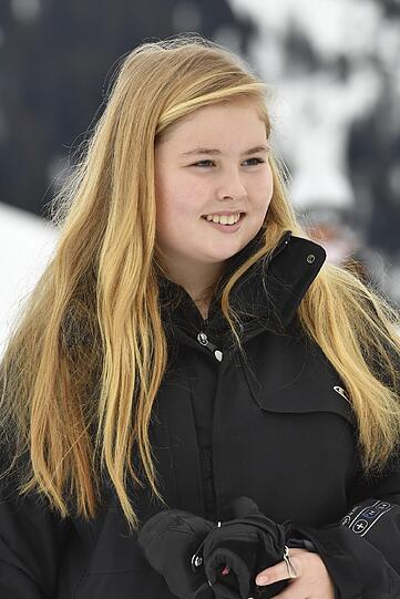 Die niederländische Kronprinzessin Amalia ist mittlerweile 13 Jahre alt