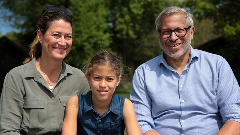 Jimmy Hartwig mit seiner Frau Stefanie und seiner Tochter.