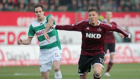 Hart umkämpft ist das Frankenderby zwischen dem 1. FC Nürnberg und der SpVgg Greuther Fürth. Hart umkämpft ist das Frankenderby zwischen dem 1. FC Nürnberg und der SpVgg Greuther Fürth.