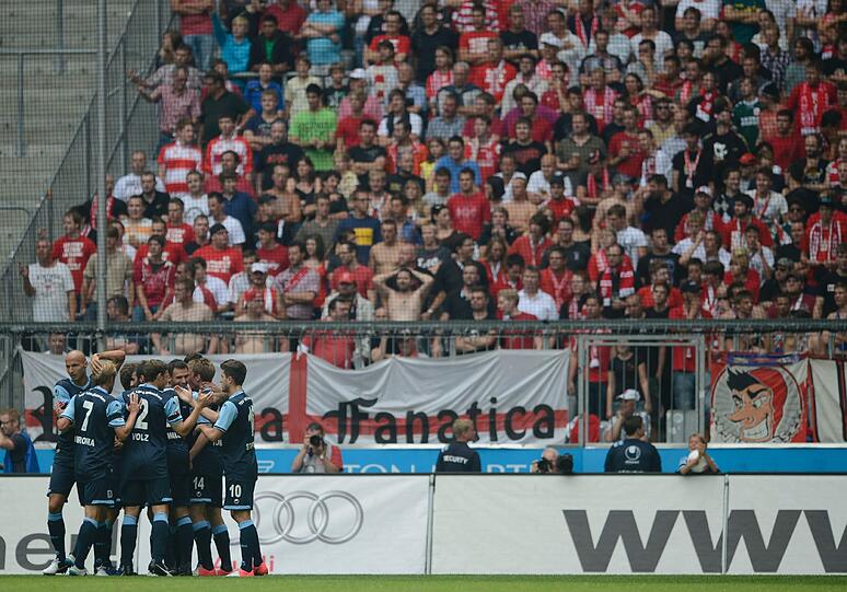 Die schönsten Bilder vom Löwen-Sieg gegen Jahn Regensburg beim Auftaktspiel