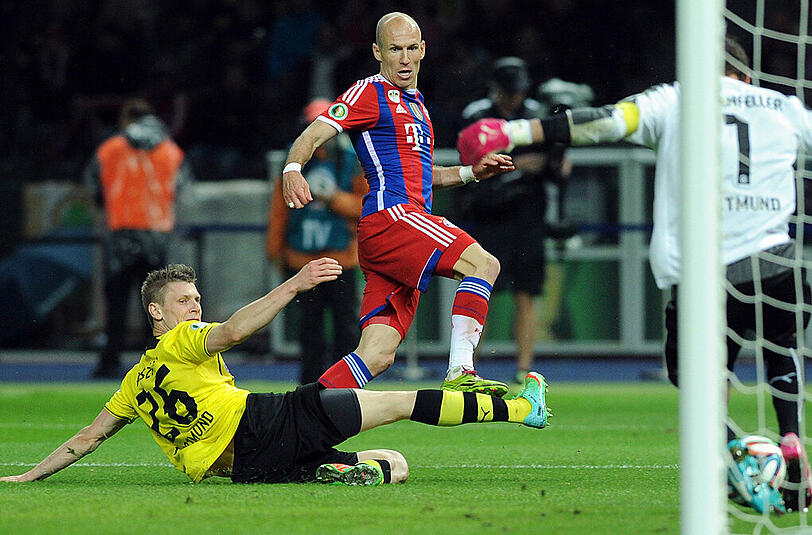 Die Vorentscheidung: Arjen Robben trifft in der 108. Minute zum 1:0 für den FC Bayern im DFB-Pokalfinale gegen Borussia Dortmund.