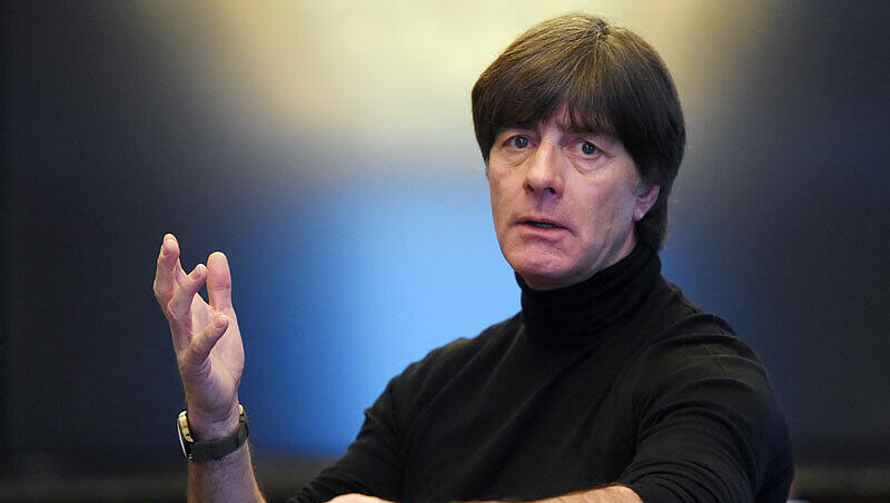 Jogi Löw warnt vor der Aufstockung bei Weltmeisterschaften. Jogi Löw warnt vor der Aufstockung bei Weltmeisterschaften.